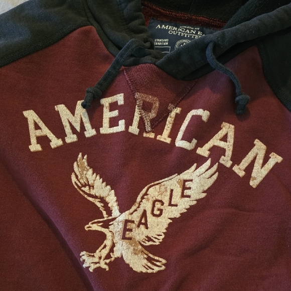 American Eagle Outfitters Men's Black and Brown Graphic Hoodie - Picture 4 of 4